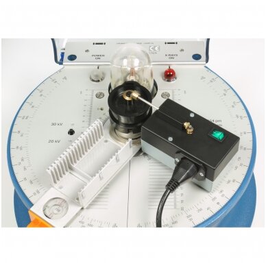 Debajaus-Šerero variklio pavara (230 V, 50/60 Hz) 2 Debajaus-Šerero variklio pavara (230 V, 50/60 Hz) 2