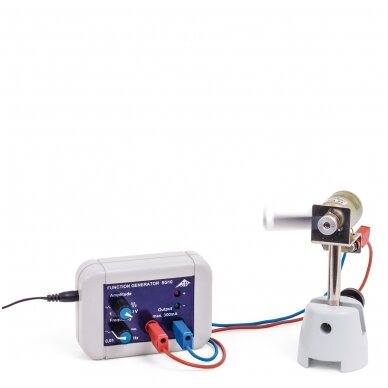 Elektros variklis, 12 V, nuolatinės srovės Elektros variklis, 12 V, nuolatinės srovės