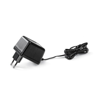 Kintamosios srovės maitinimo šaltinis 12 V, 750 mA (230 V, 50/60 Hz) Kintamosios srovės maitinimo šaltinis 12 V, 750 mA (230 V, 50/60 Hz)