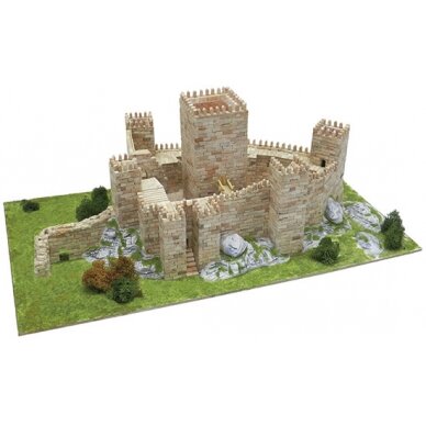 Mažų plytelių modeliavimo konstruktorius Gimarainso pilis (Portugalija) Mažų plytelių modeliavimo konstruktorius Gimarainso pilis (Portugalija)