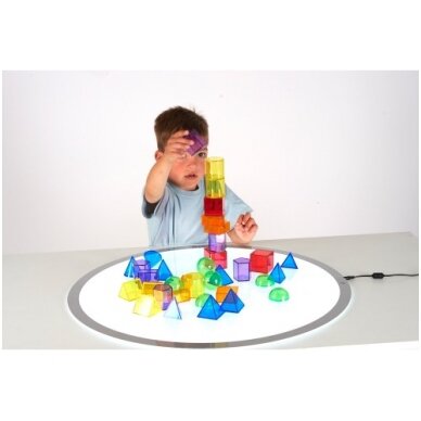 Spalvotos skaidrios geometrinės formos - 36 vnt. Spalvotos skaidrios geometrinės formos - 36 vnt.